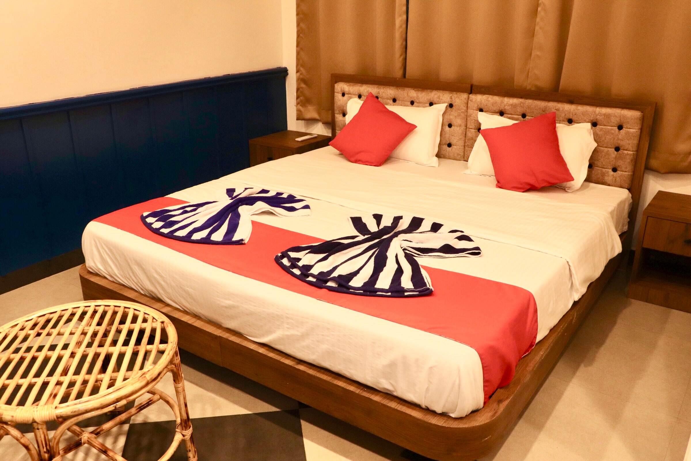 Room Room (1)
