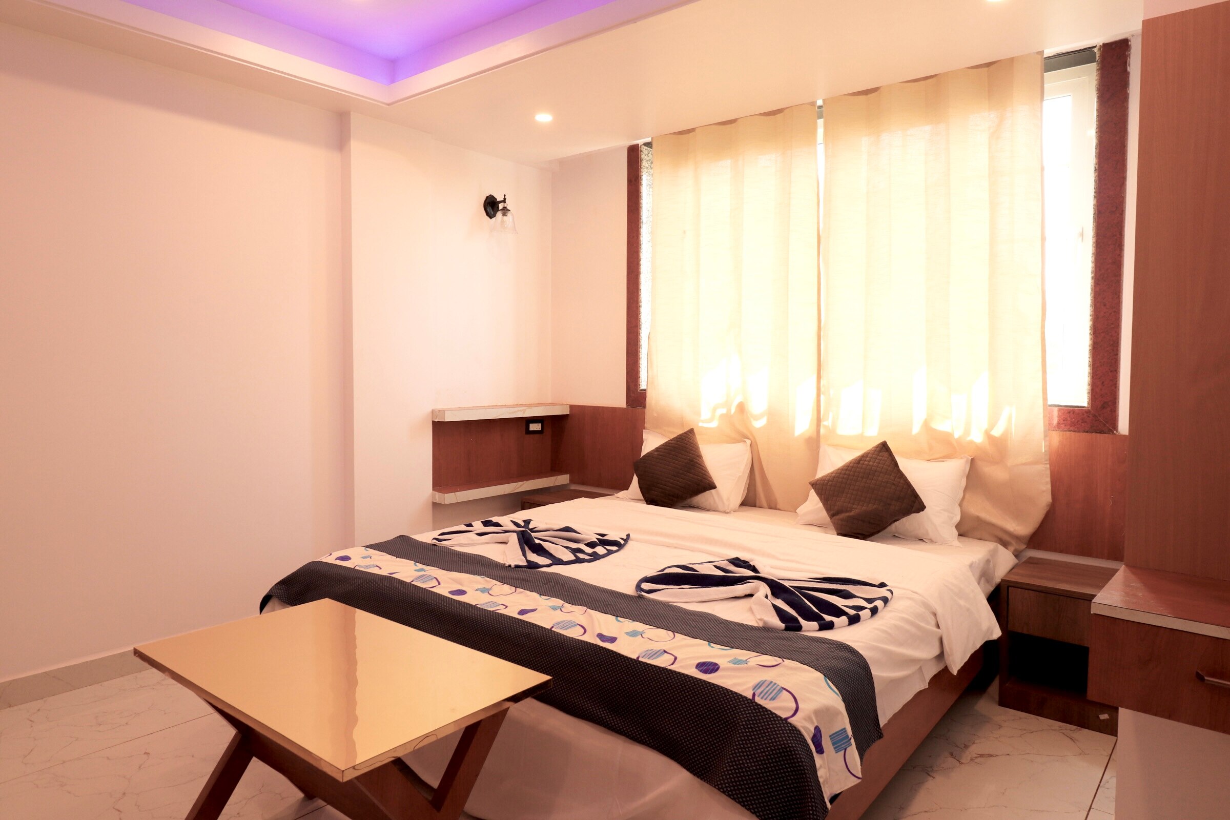 Room Room (6)